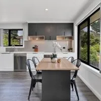 Youngtown Executive Apartments - 2BR included, Free Parking & Wifi, Sofa Bed & Cot fee applies, hotel en Launceston