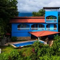 El Paraiso Azul, готель у місті Ойокал
