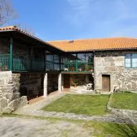 Casa Rural Rectoral de Candás, hotelli kohteessa Rairiz de Veiga