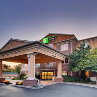 Holiday Inn Express Hotel & Suites Lancaster-Lititz, an IHG Hotel, готель біля аеропорту Lancaster - LNS, у місті Літітс