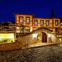 Orologopoulos Mansion Luxury Hotel, hotel v mestu Kastoria