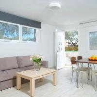 Ilias Apartments, hotel u gradu Hrisi Amudija