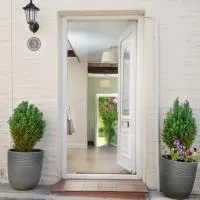 3 Horse Pool Road، فندق في لارن