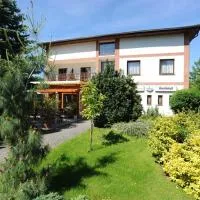 Hotel Waldidyll, hotelli kohteessa Eggesin