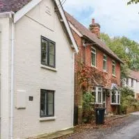 Tilly's Cottage, hótel í Westbury