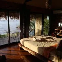 wetlandcamp บ้านชายเล, Hotel in Phatthalung