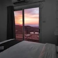 Dead Sea Desert's Edge โรงแรมในอารัด