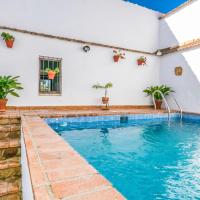 Nice home in Hornachuelos with 3 Bedrooms, WiFi and Outdoor swimming pool