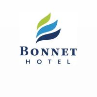 Bonnet Hotel Surabaya, hotell i Manyar i Surabaya