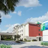 Holiday Inn Express Hotel & Suites Pensacola-West Navy Base by IHG, hotell sihtkohas Pensacola