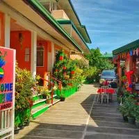 WHITE BEACH GUEST HOUSE, hôtel à Puerto Galera