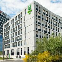 Holiday Inn Frankfurt Airport, an IHG Hotel, hotelli Frankfurt am Mainissa lähellä lentokenttää Frankfurtin lentokenttä - FRA 