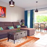 Kai cosy apartment with terrace pool and sea view near Papeete, hotel in Faaa