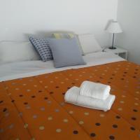 Aloha VI - El Palomar, hotel near El Palomar Airport - EPA, El Palomar