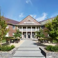 Brassey Hotel, hotel v destinácii Canberra