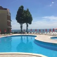 Helios Hotel, viešbutis mieste Balčikas