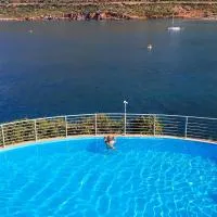 Sea Vessel, hotel i Balíon