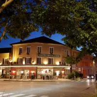 Hôtel Des Alliés, viešbutis mieste Pont-dʼAin