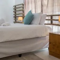Leeville Guesthouse, хотел в Касане