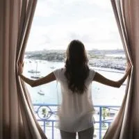 Waterfront, hotel v destinaci Sliema