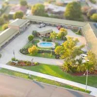 Statesman Motor Inn, hotel near Corowa Airport - CWW, Corowa