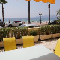 Plage du Midi, hotel u Kanu