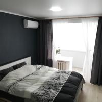 Квартира, hotel near Nikolaev Airport - NLV, Mykolaiv