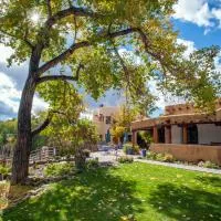 Inn on La Loma Plaza、タオスのホテル