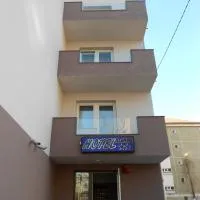 Hostel Lan, готель у місті Орадя