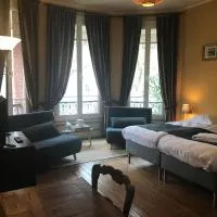 Hôtel de Paris Restaurant BISTRONOMY, hotel a Les Andelys