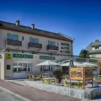 Logis Hôtel - Le Col de l'Arc，韋爾科爾地區朗的飯店