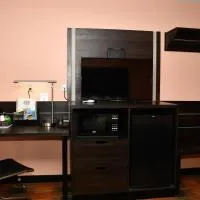 Regency Inn & Suites Faribault, hotel di Faribault