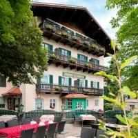 Hotel & Restaurant Ragginger Attersee, хотел в Нусдорф ам Атерзее