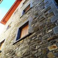 APARTAMENTO Txapatera EN IZABA-ISABA, hotel v destinácii Isaba