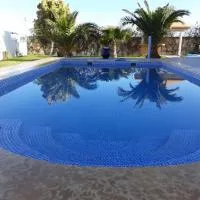 Villa CLIMATISEE avec piscine privée, ras el ma, Hotel in Tazagouin