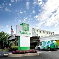 Holiday Inn Plainview-Long Island by IHG، فندق في بلاينفيو