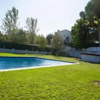 Villa Paradise by MarCalma, hotel a Mont-roig del Camp