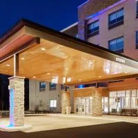 Holiday Inn Express & Suites Chicago North Shore - Niles by IHG, хотел в Niles