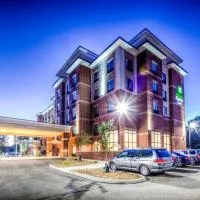 Holiday Inn Express & Suites Cleveland/Westlake by IHG, hotell sihtkohas Westlake