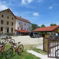 Mill House Apartment and Camping, hotel i Ljutomer