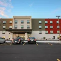Holiday Inn Express & Suites - Kirksville - University Area by IHG, hotel sa Kirksville