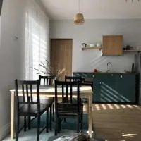 ApartHotel EcoStay, hotel u gradu Vloščova