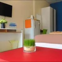 Phuket Town Budget House - Aircon Room #1, hotel di Ban Lo Long