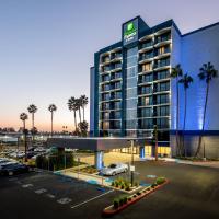 Holiday Inn Express & Suites Santa Ana - Orange County, an IHG Hotel, готель у місті Санта-Ана