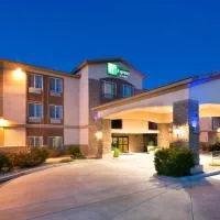 Holiday Inn Express & Suites Casa Grande by IHG โรงแรมในคาซา แกรนด์