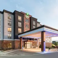 Holiday Inn Express Hotel & Suites Milton by IHG, hotel in Milton