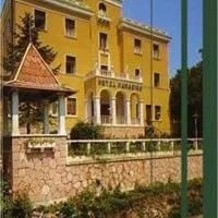 Hotel Paradiso, hotel u gradu Monteluco