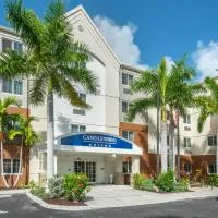 Candlewood Suites Fort Myers/Sanibel Gateway by IHG, מלון בפורט מאיירס