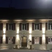 Hôtel de Ville, מלון בLes Verrières