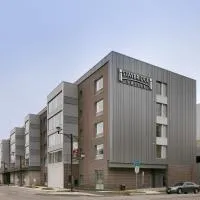 德梅因市中心駐橋套房假日酒店，德梅因的飯店